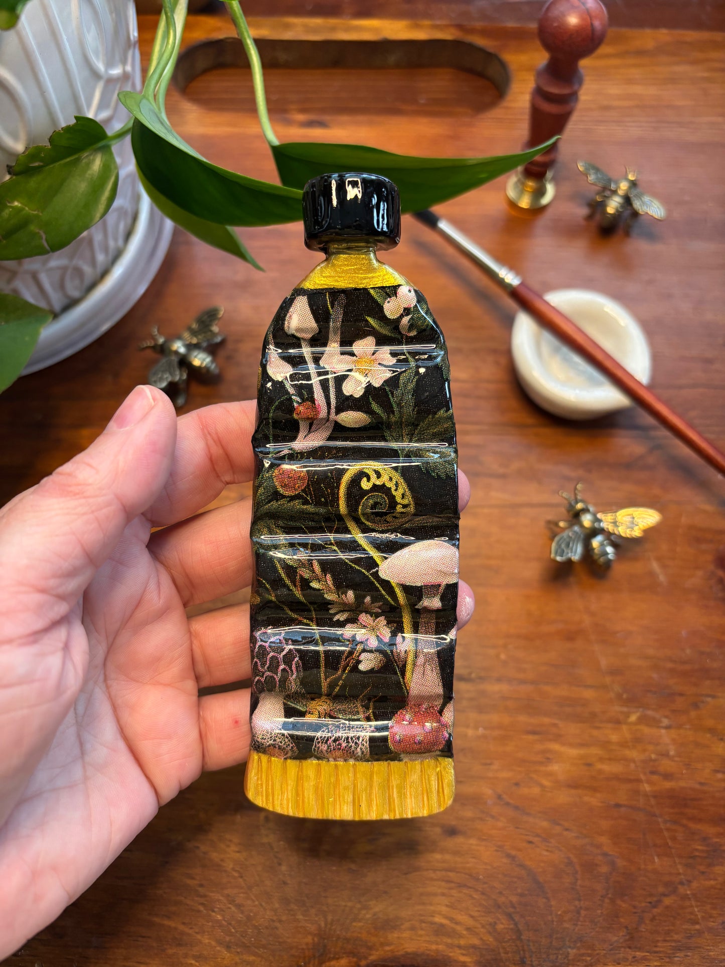 Paint Tube Brush Rest