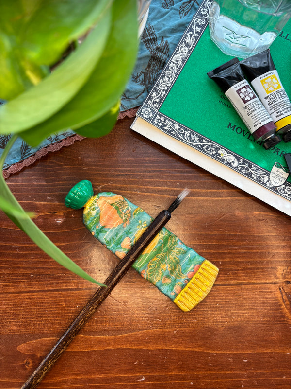 Paint Brush Rest