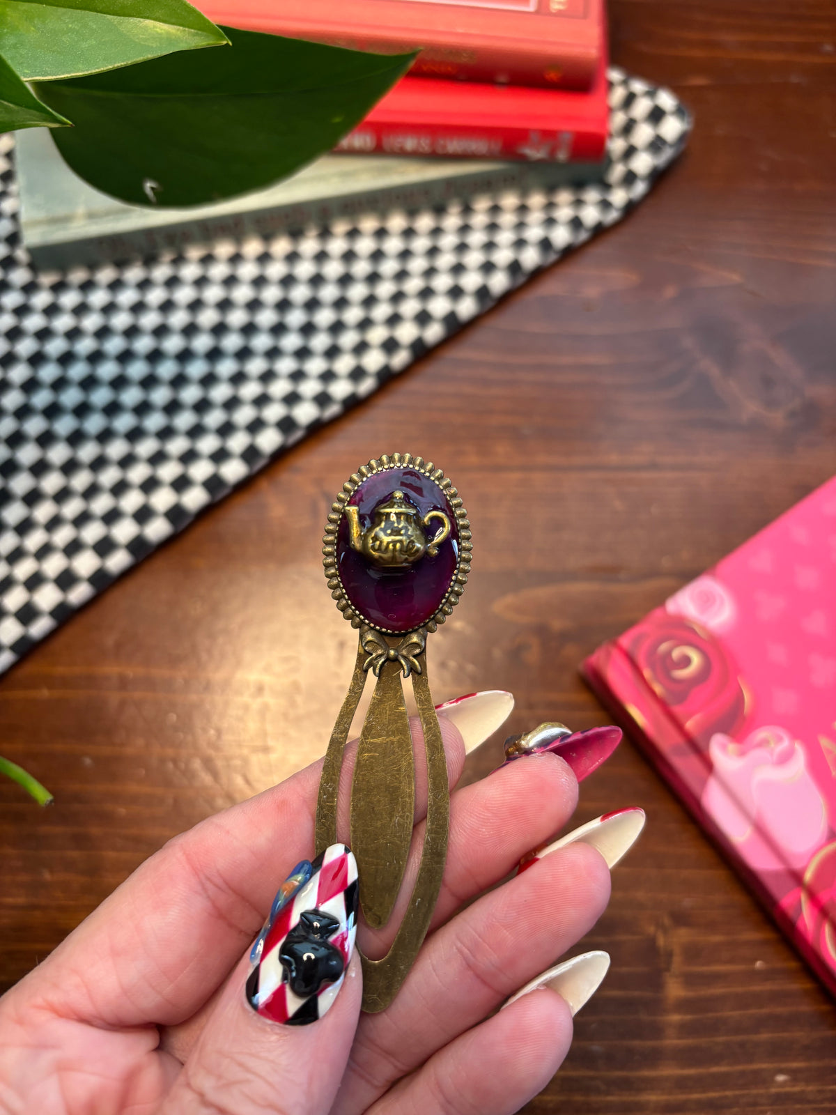 Collectible ‘Tea Time’ Bookmark
