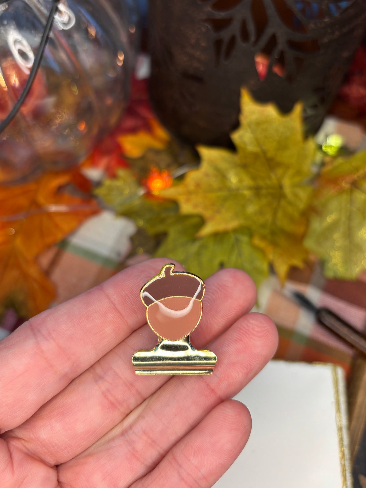 Acorn Bulldog Clip