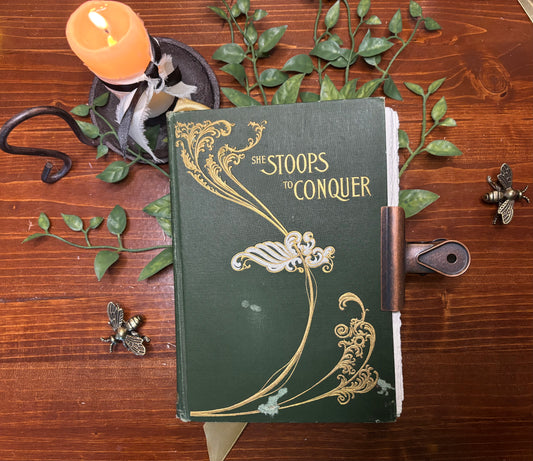 She Stoops to Conquer